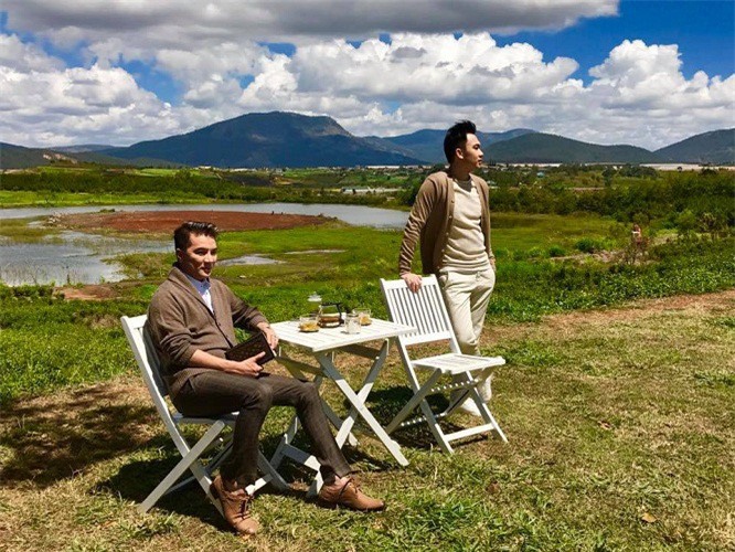 Giữa scandal cưới Dương Triệu Vũ, Đàm Vĩnh Hưng nhớ về tuổi thơ