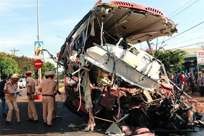 Tai nạn kinh hoàng ở Gia Lai: Xe gây tai nạn chở quá tải