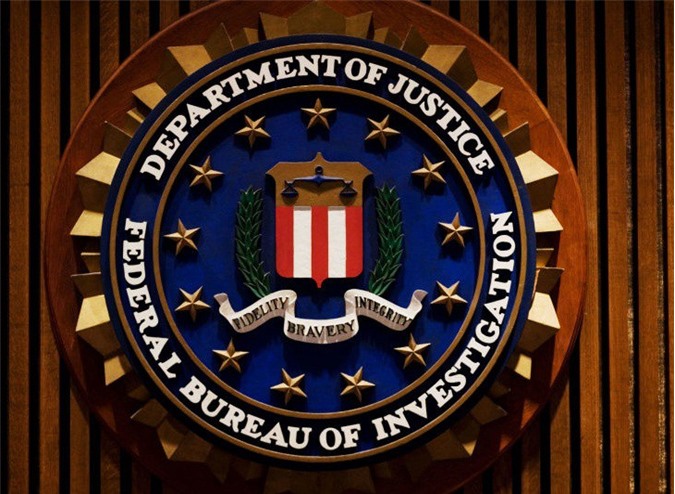 Donald Trump từ chối thăm quan trụ sở FBI