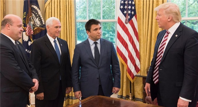 Kiev tốn gần nửa triệu USD để Ngoại trưởng Ukraine được gặp Trump