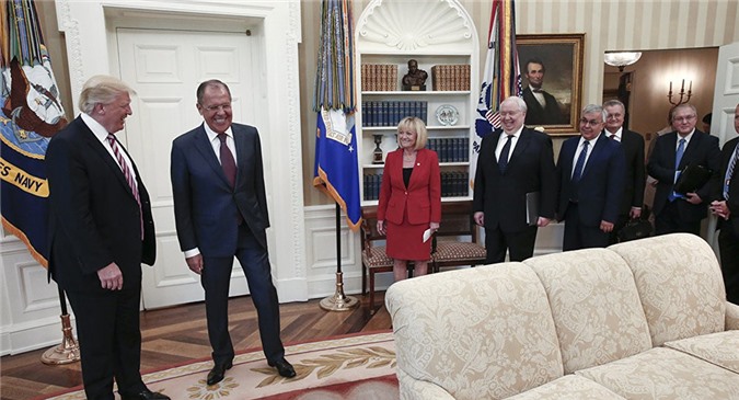 Kremlin để Trump tự chọn hình thức phát triển quan hệ với Nga