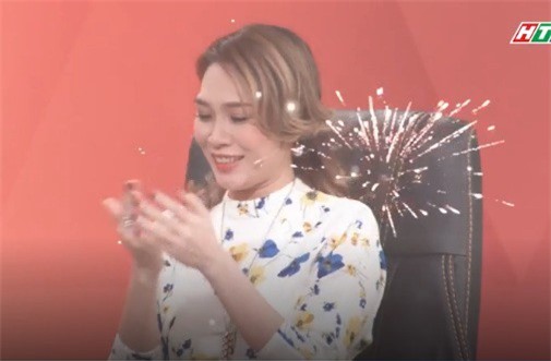 Mỹ Tâm cười rạng rỡ được Phương Thanh "bói" sắp cưới