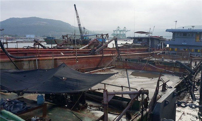 Nghệ An đề nghị Thanh Hóa phối hợp xử lý vụ bùn thải