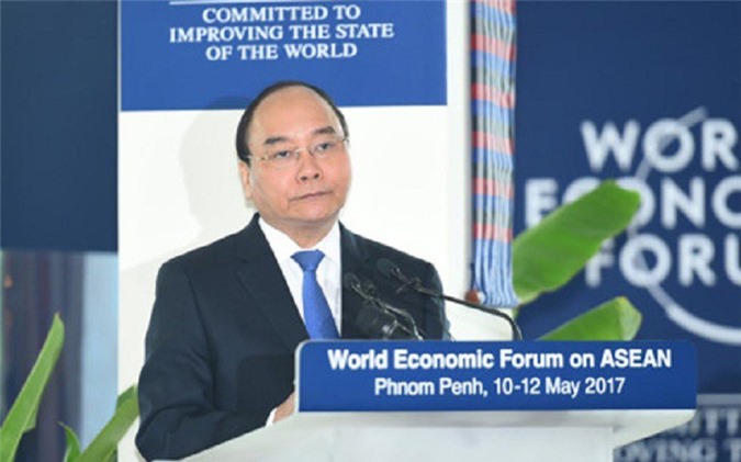 Thủ tướng Nguyễn Xuân Phúc tọa đàm với nhiều lãnh đạo của WEF
