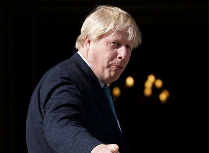 Đại sứ Nga tại Anh phản ứng việc Nga can thiệp bầu cử 