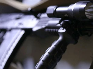 Hé lộ lý do Lầu Năm Góc muốn có súng Kalashnikov do Mỹ sản xuất