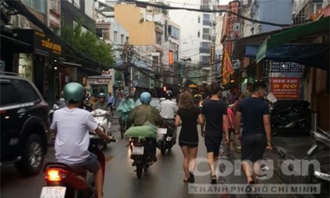  Chủ quán ăn ở Sài Gòn bị đâm tử vong lúc rạng sáng