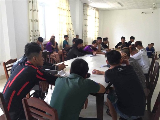 Hẹn nhau trên facebook, 66 thanh niên tụ tập đua xe trái phép