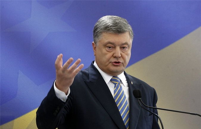 Tổng thống Ukraine lại "rắn" với Nga