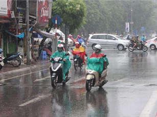 Thời tiết ngày 17/5: Hà Nội có mưa