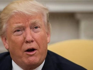 Trump từng yêu cầu Giám đốc FBI bỏ qua việc Flynn "đi đêm" với Nga