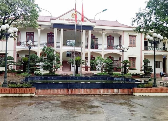 Bí thư thị trấn bị đâm gục: Tạm giữ hình sự 1 nghi can