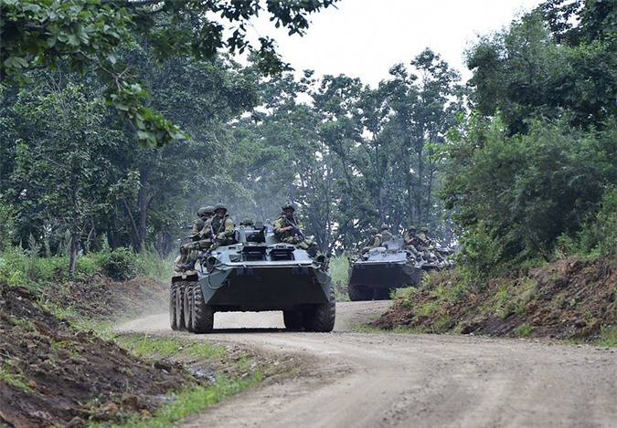 Nga bắt đầu lập tiểu đoàn tấn công trên không ở Crimea