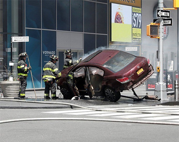 Tiết lộ danh tính lái xe tông vào đám đông ở New York