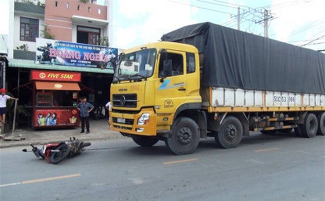 Va chạm với ô tô, nguyên Phó chủ tịch huyện tử vong tại chỗ