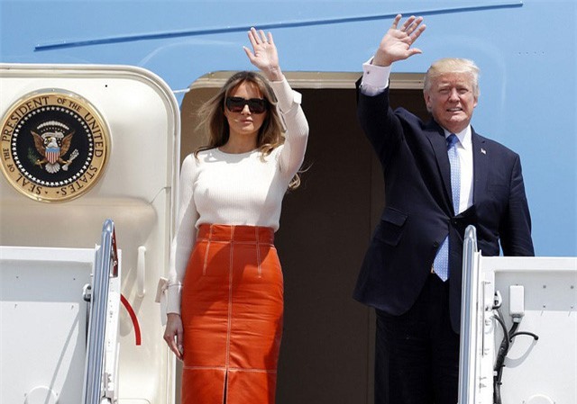 Giữa "nước sôi lửa bỏng", Trump bắt đầu chuyến công du đầu tiên