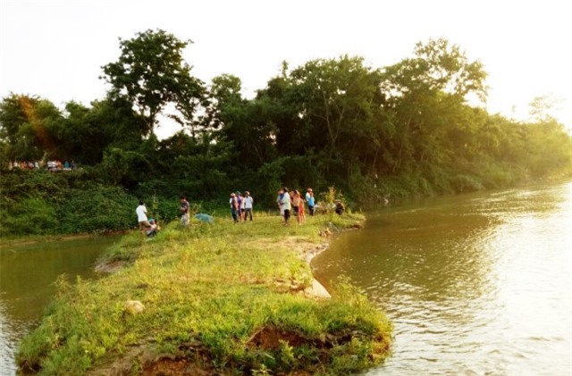 Xót xa nữ sinh lớp 6 chết đuối thương tâm khi tắm sông
