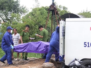 Phát hiện thi thể nam giới không mặc áo trôi trên sông Sài Gòn
