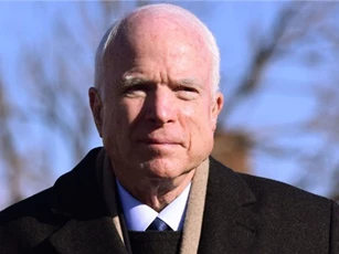 McCain: Tôi choáng váng khi Trump hội đàm với Lavrov tại Phòng Bầu dục
