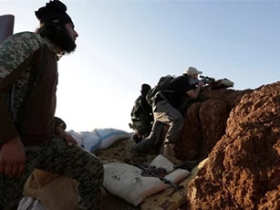 Quân đội Syria thọc sâu vào Homs, khủng bố hối hả điều tiếp viện