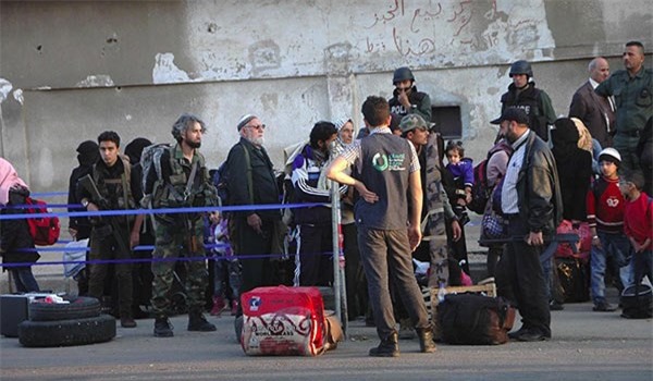 Syria: Nói "không" với đầu hàng, hàng ngàn phiến quân rời Bắc Damascus