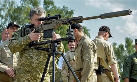 WSJ: Mỹ bất ngờ chấm dứt viện trợ quốc phòng cho Ukraine