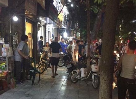 Đôi nam nữ bị chém ở phố cổ Hà Nội: Một người đã tử vong