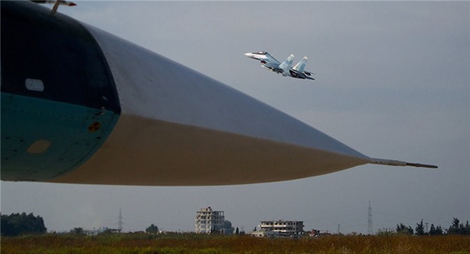 Phi công chiến đấu cơ Nga phủ nhận chặn máy bay Mỹ ở Syria