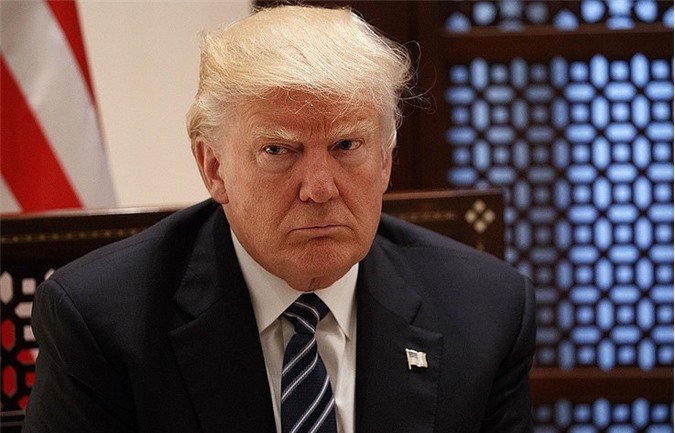 "Tổng thống Trump vẫn chưa 'đả động' lệnh trừng phạt Nga"