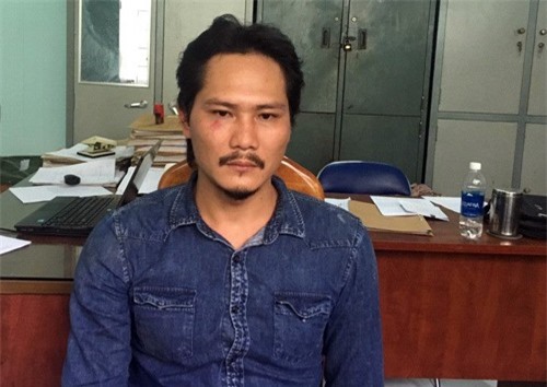 Bắt kẻ chạy xe SH giết người trong đám tang ở Sài Gòn