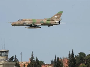 Không quân Syria oanh kích dữ dội ở Deir Ezzur, IS khốn đốn
