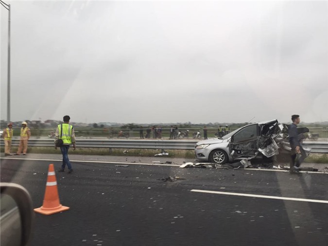 Tai nạn trên cao tốc Hà Nội - Hải Phòng, 3 người thương vong