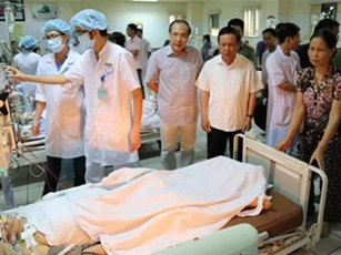 Bí thư Hòa Bình lên tiếng vụ nhiều người chết sau khi chạy thận