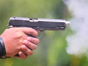 Cựu cán bộ giao thông nông thôn bị bắn chết giữa đường