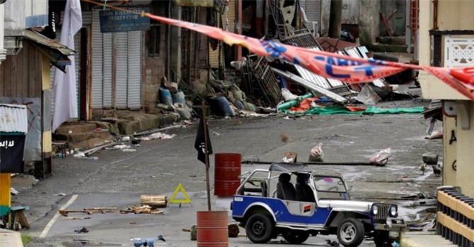  Philippines ra tối hậu thư sắc lạnh, chiến binh thân IS vẫn cố thủ ở Marawi