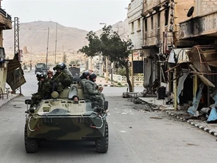 Nga "thổi bay" 80 tay súng IS đang tháo chạy khỏi Raqqa - Syria