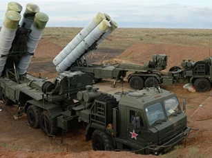 Ấn Độ bất ngờ mua S-400 của Nga