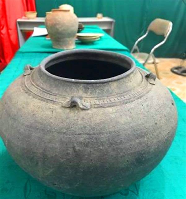 Hà Tĩnh: Phát hiện nhiều hiện vật cổ quý hiếm thời Trần - Lê