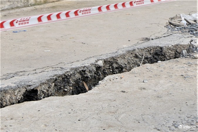 Sạt lở tại sông Rạch Tôm, tiếp tục di dời khẩn cấp 8 hộ dân