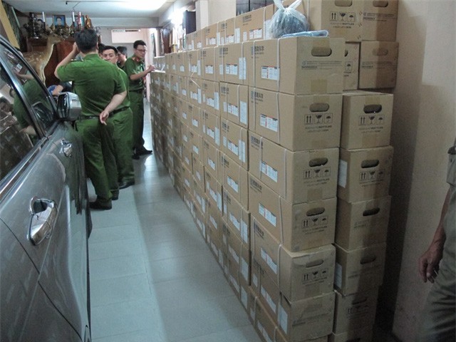 Triệt phá đường dây ma túy: Bên trong xưởng chế thuốc lắc "khủng"