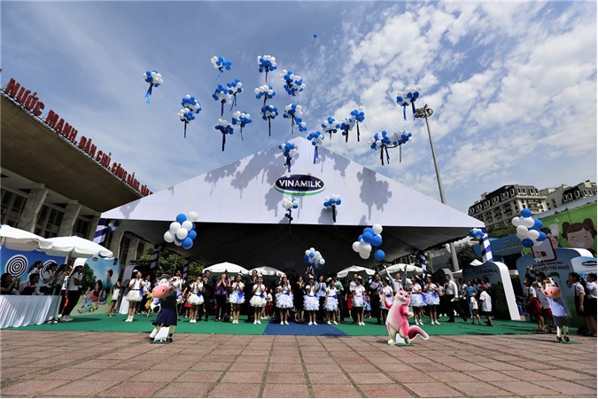  Vinamilk đồng hàng cùng "ngày sữa thế giới" do Hiệp hội sữa Việt Nam khởi xướng