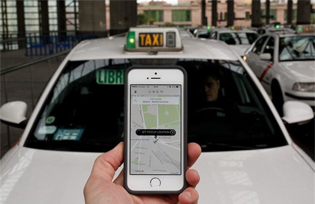 Cuộc chiến taxi truyền thống với Grab và Uber: Các Bộ nói gì?