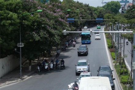 Hà Nội nắng nóng đỉnh điểm vượt ngưỡng 41 độ C