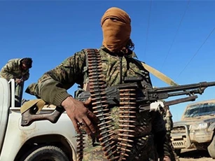 Syria: Người Kurd bắn phá ác liệt tuyến tiếp tế cuối cùng của IS ở Raqqa