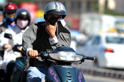 Hà Nội nắng nóng kỷ lục, cảnh báo nguy cơ sốc nhiệt