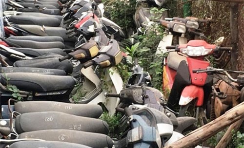 Bán đồng nát 20 xe máy "vô chủ", Trưởng công an xã bị đình chỉ công tác