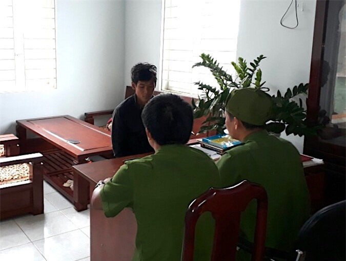 Mâu thuẫn trong cuộc nhậu, chủ nhà bị thợ xây chém chết