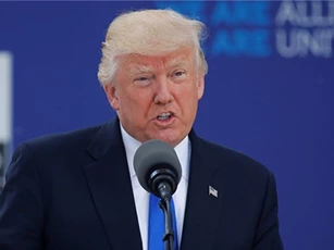 Tổng thống Trump ra lệnh cải thiện quan hệ với Nga