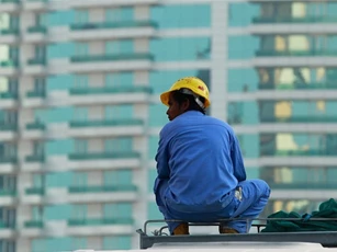 Lao động Việt Nam ở Qatar vẫn đang làm việc bình thường