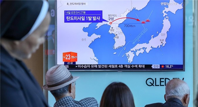 Triều Tiên phóng loạt tên lửa chống hạm, Nhật Bản "bình thản"?